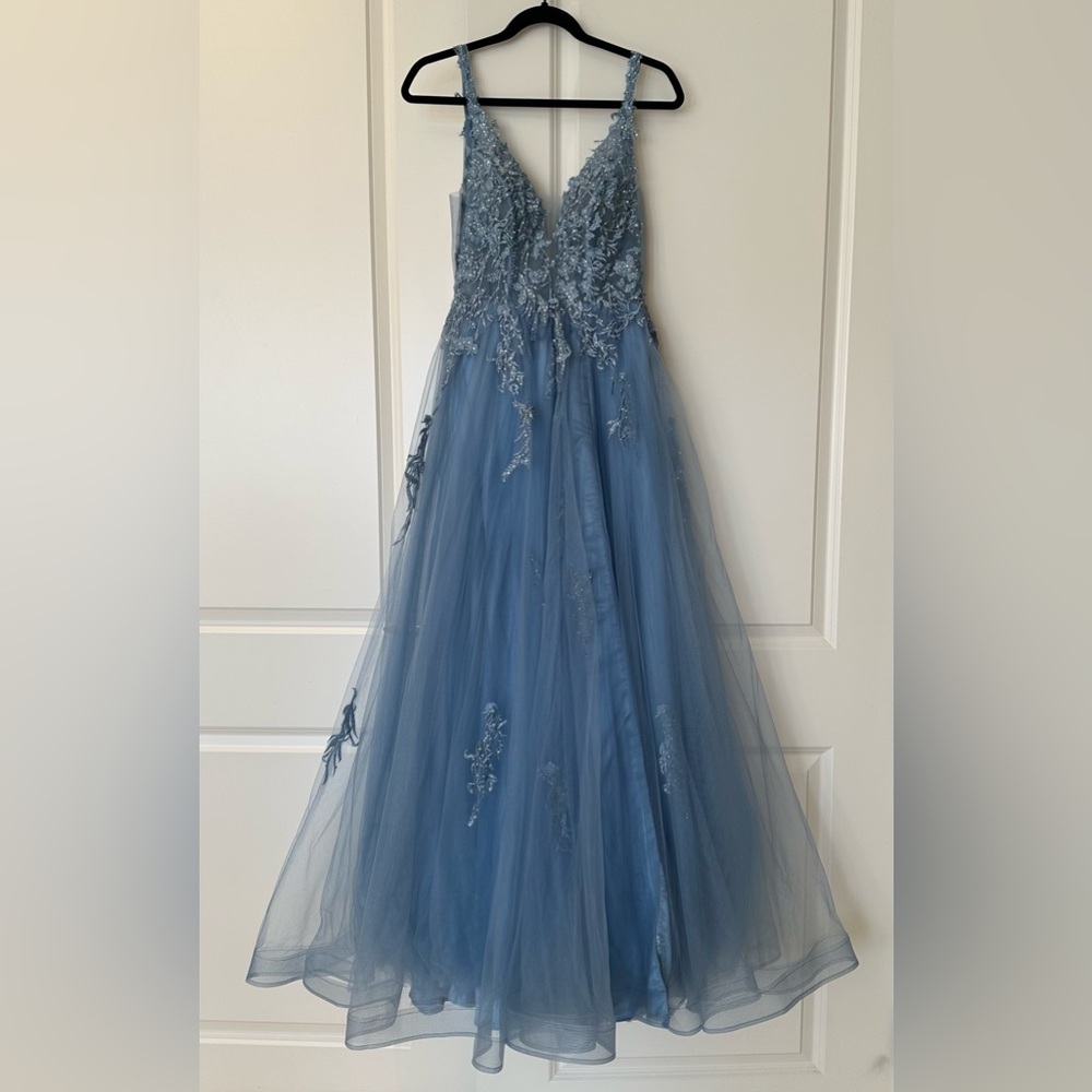 Elegant Blue Lace Prom/Wedding/Evening Dress